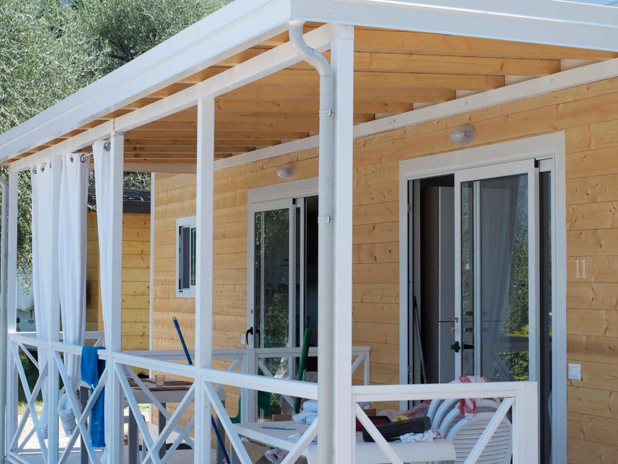 Отель Aquacamp Бренцоне-суль-Гарда Экстерьер фото